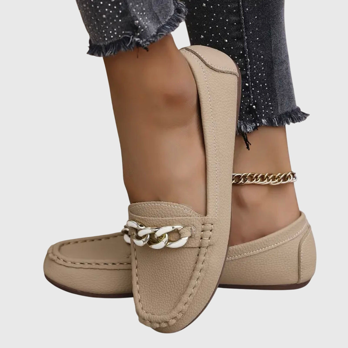 Damesloafers met goudkleurige ketting en zachte binnenzool