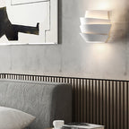 Scandinavische wandlamp met dubbele lichtpunten