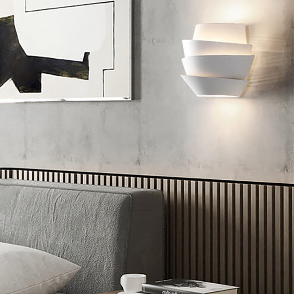Scandinavische wandlamp met dubbele lichtpunten