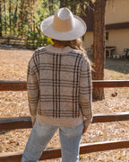 Getailleerd vest met knoopsluiting