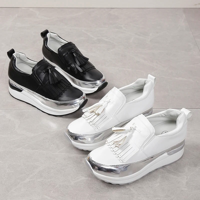 Damessneakers met flexibele zool in wit of zwart