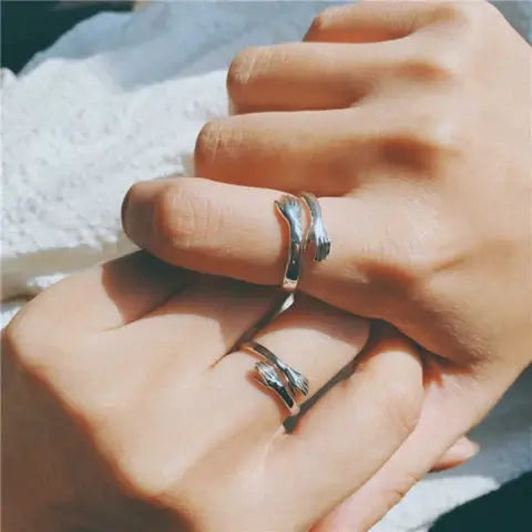 Love hug open ring
