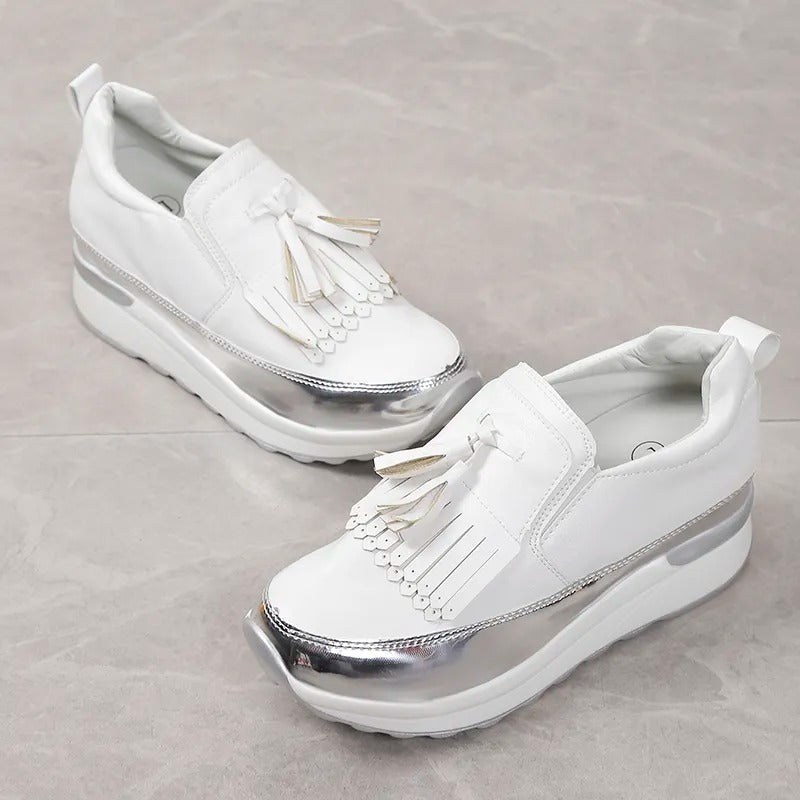 Damessneakers met flexibele zool in wit of zwart