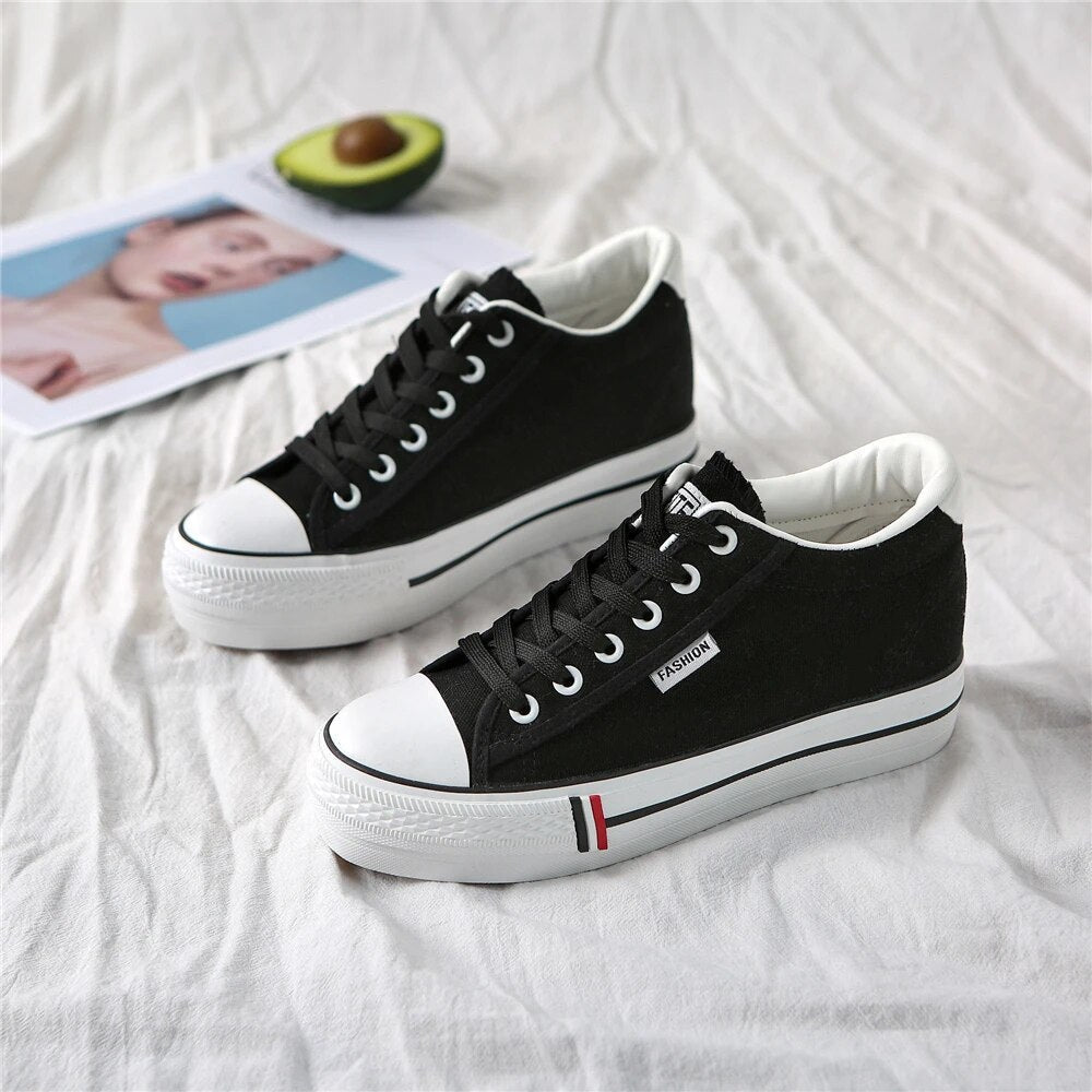 Dames canvas sneakers met plateauzool