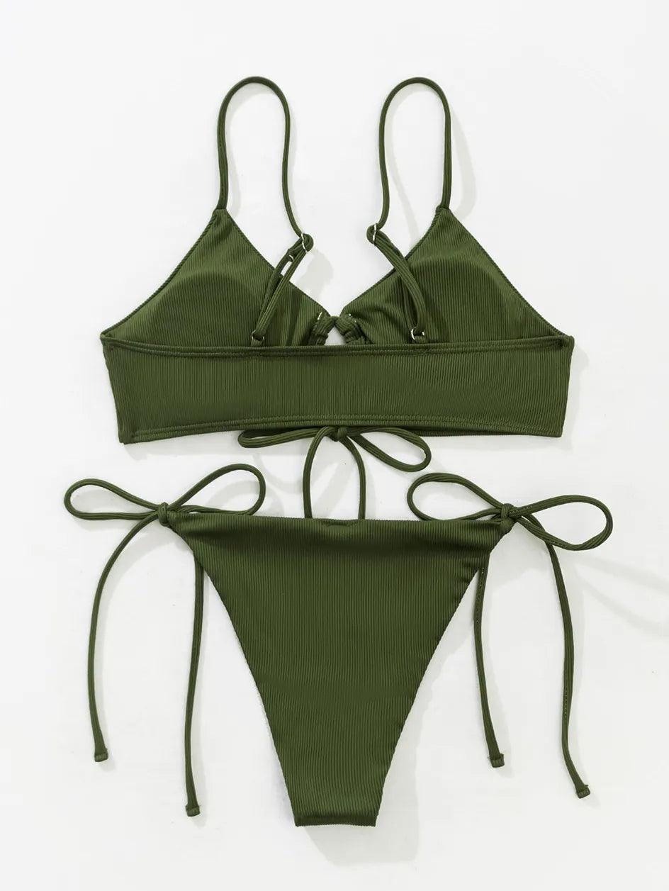 Demi bikini