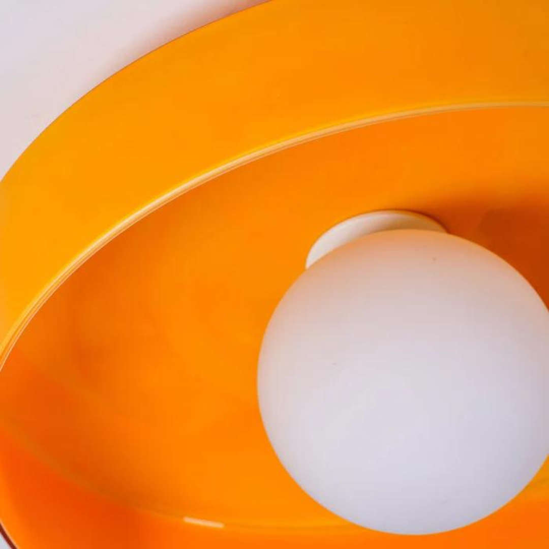 Ronde plafondlamp met stijlvolle functionaliteit