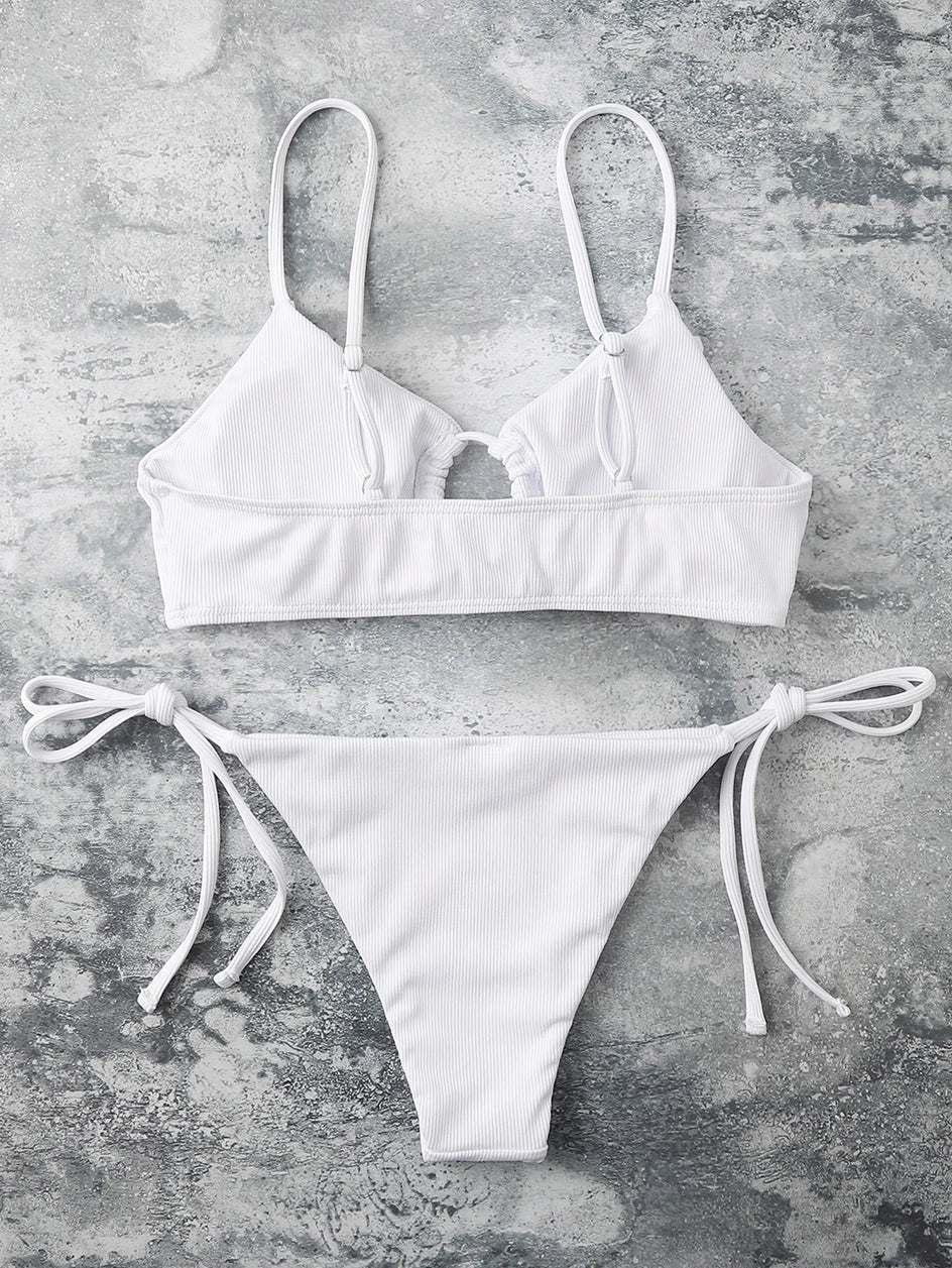 Demi bikini