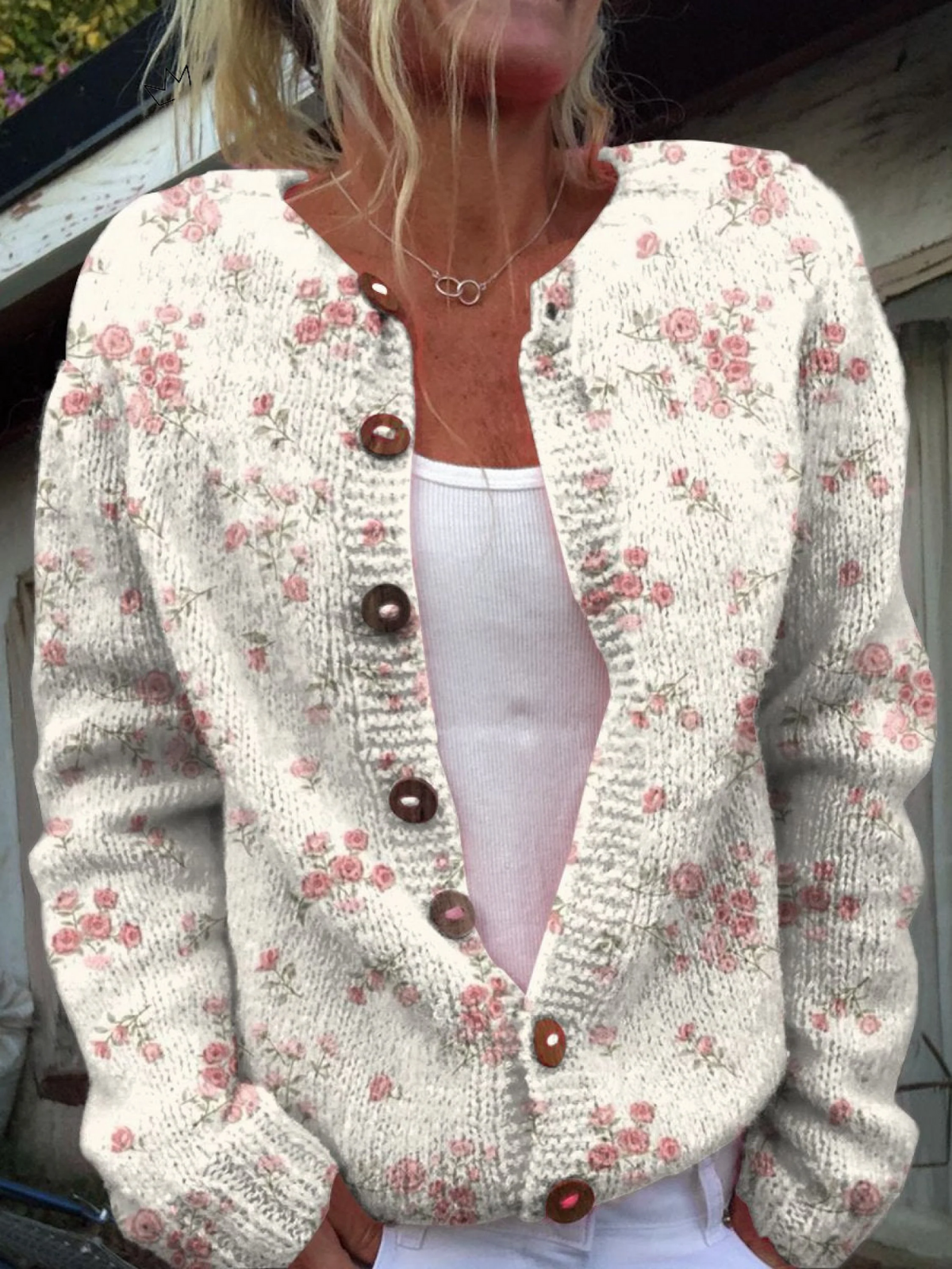 Sara | Damesvest met rozenprint op crèmekleurige basis