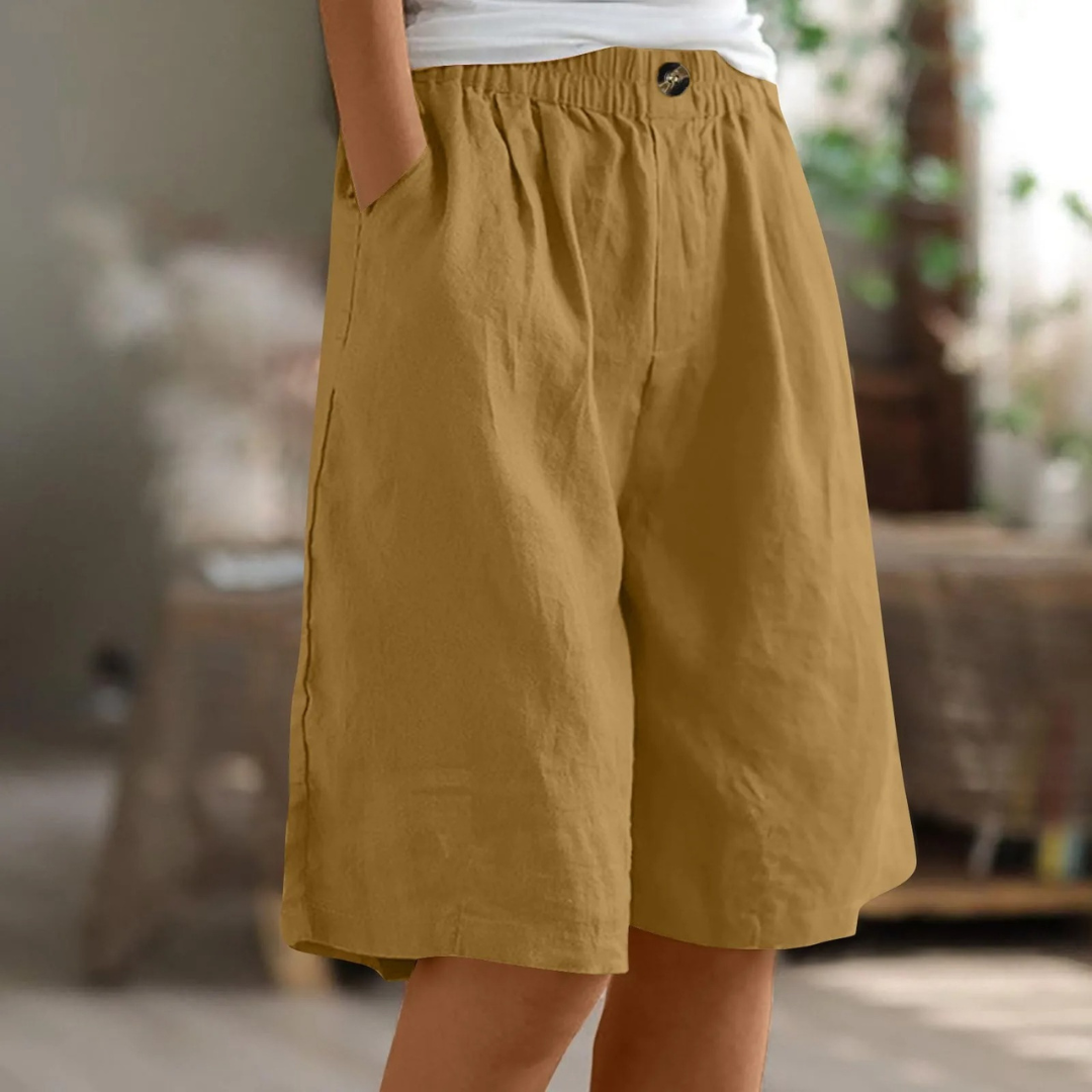 Akua | Damesshort met wijde pijpen, zakken en elastische taille