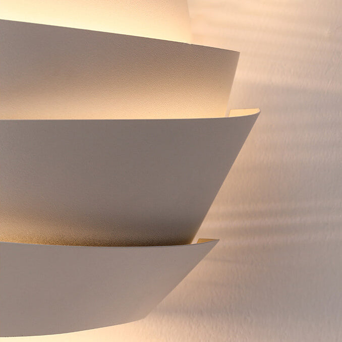 Scandinavische wandlamp met dubbele lichtpunten