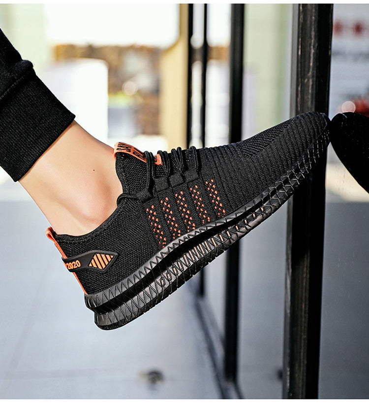 Lichte sportsneakers met ademend bovenwerk