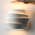 Scandinavische wandlamp met dubbele lichtpunten