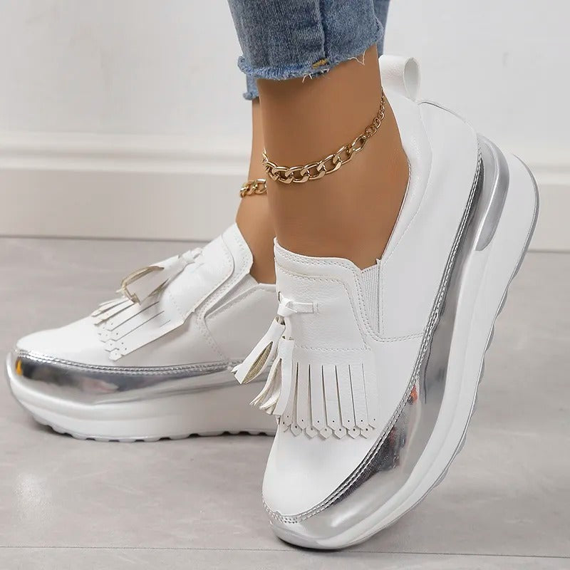 Damessneakers met flexibele zool in wit of zwart