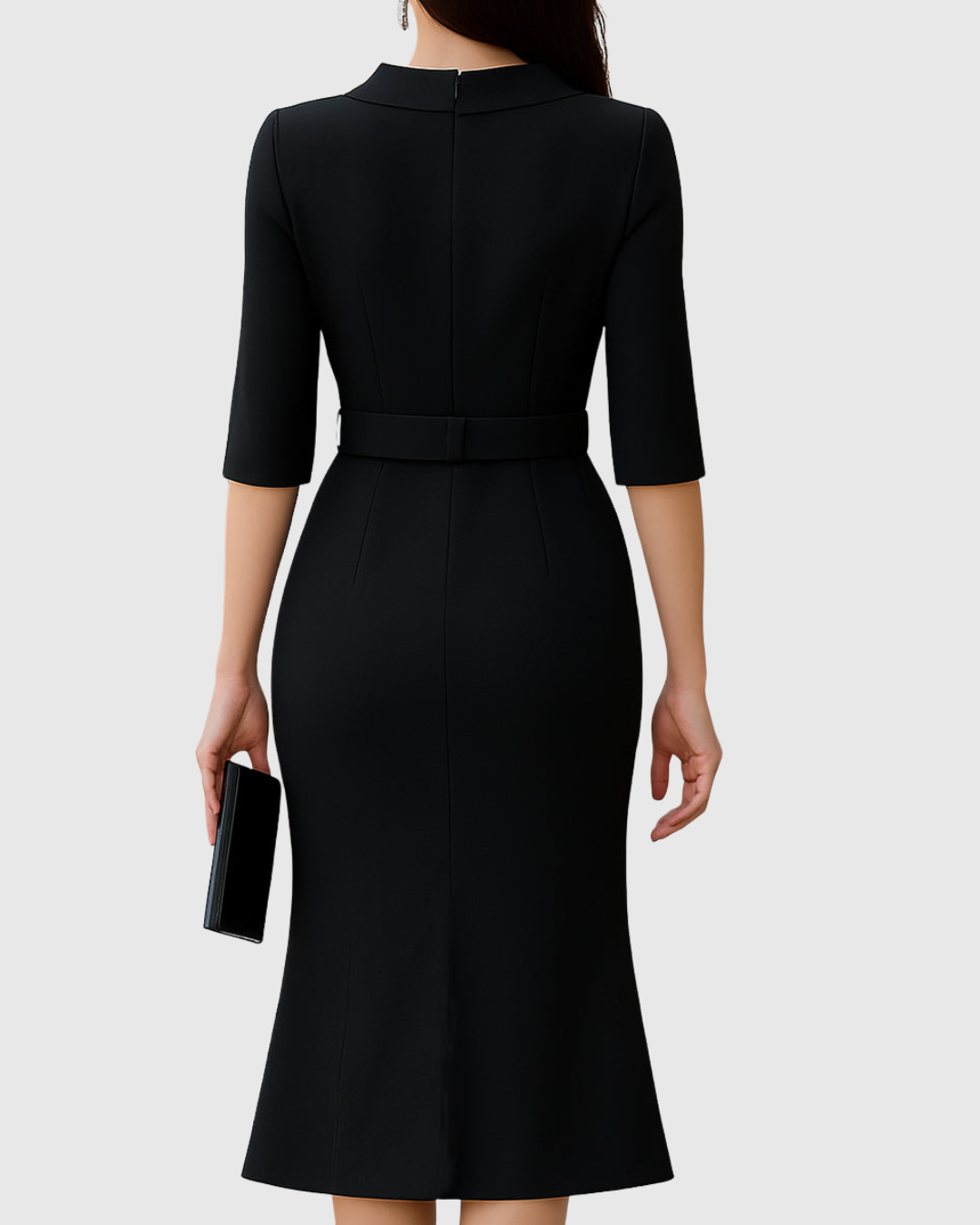 Liselotte | Midi-jurk met hoge hals en asymmetrische zoom