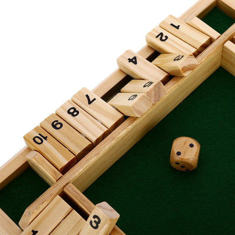 Houten dobbelstenen bordspel