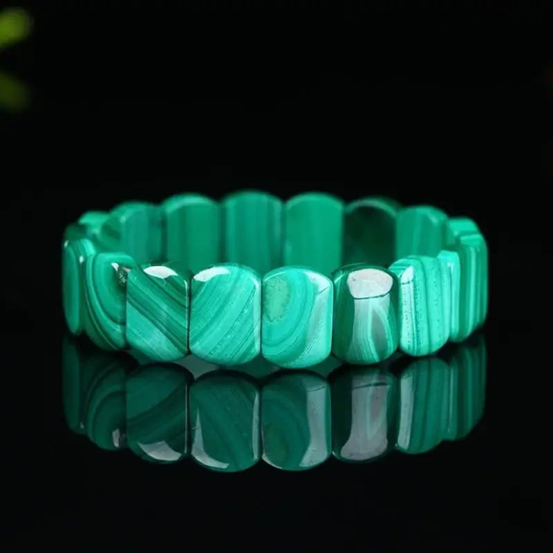 Armband met natuurlijke malachietstenen