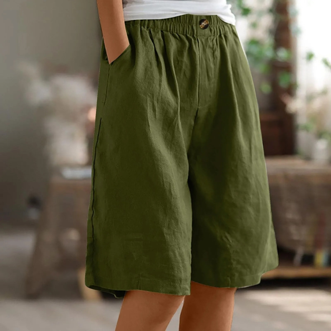 Akua | Damesshort met wijde pijpen, zakken en elastische taille