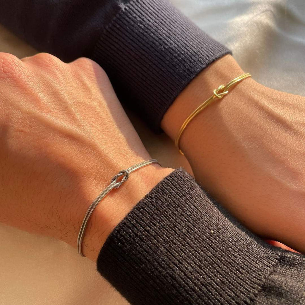 Minimalistische knoop armband