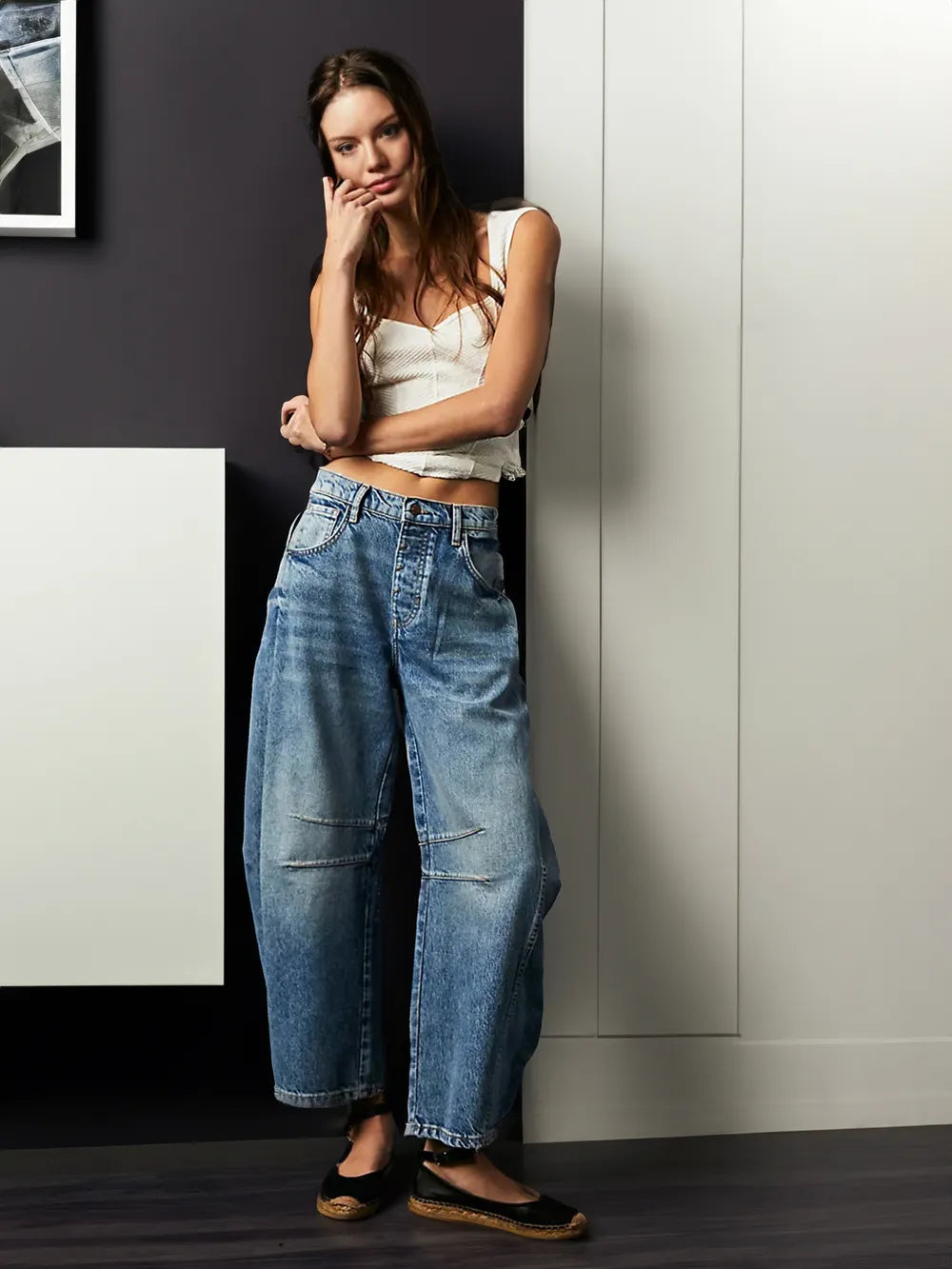 Mid-Rise barrel jeans