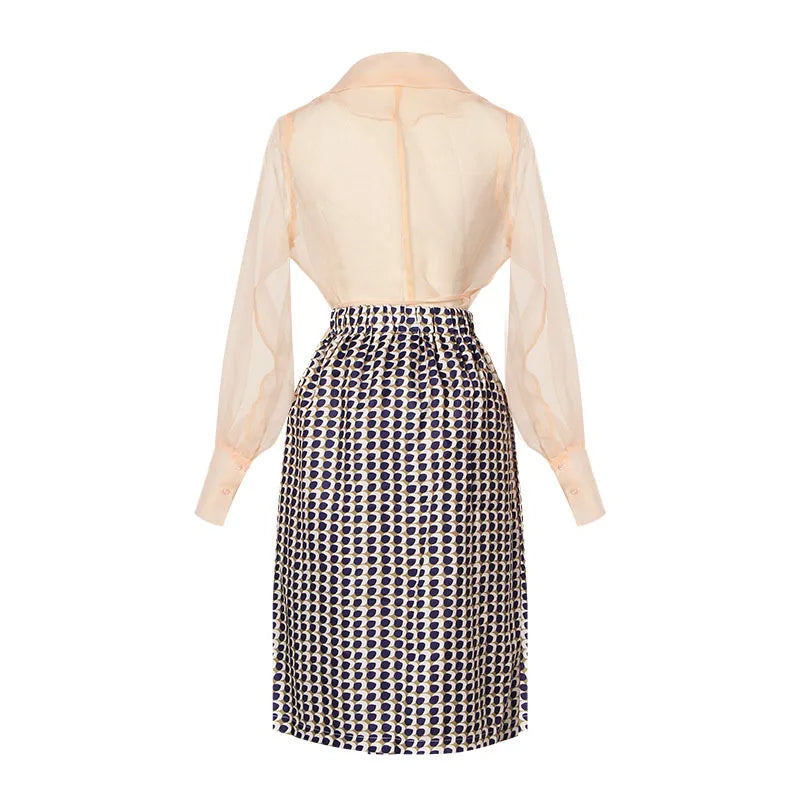 Tweedelige chiffon zomerset met riem en rok