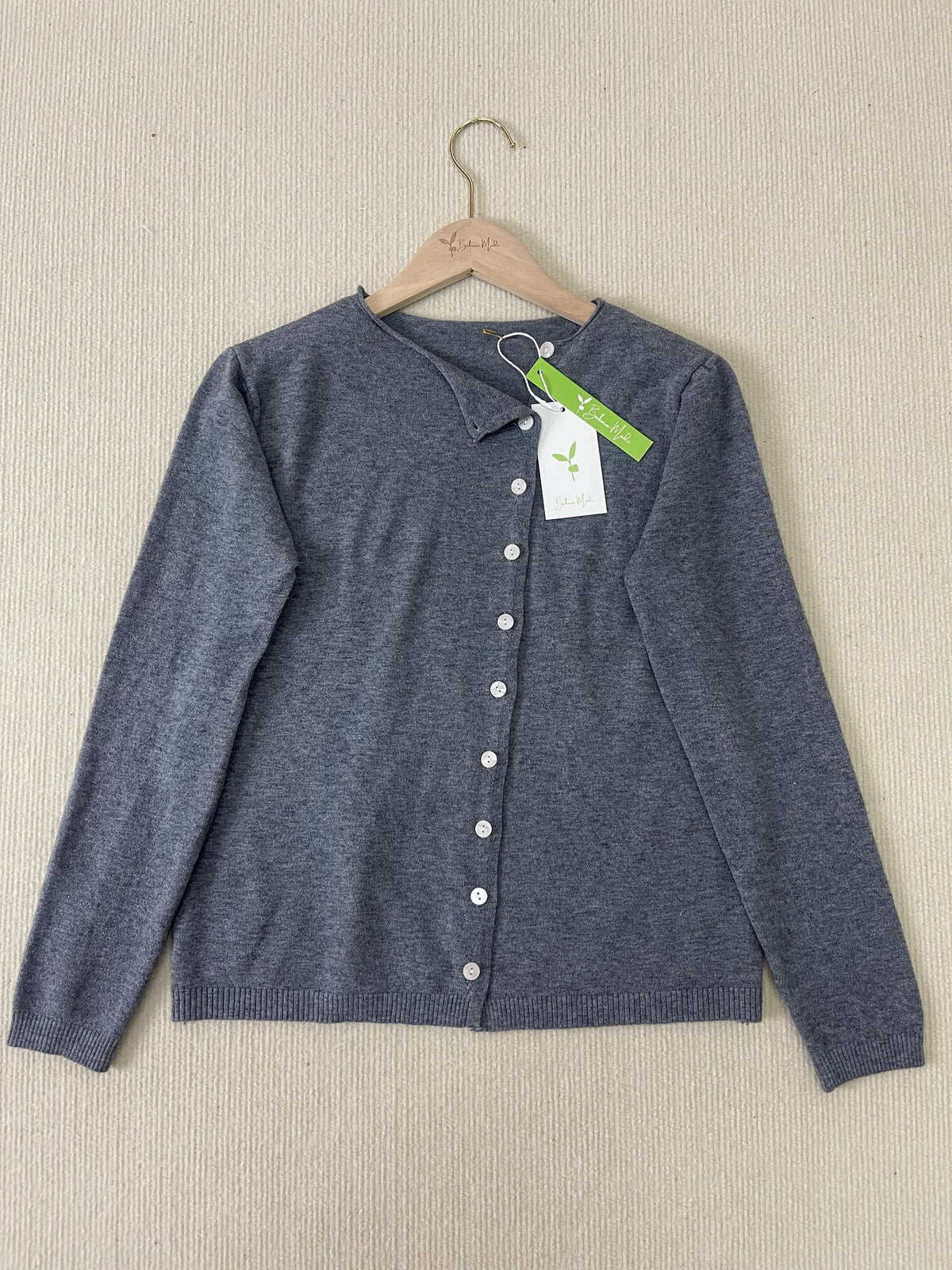 Eenvoudige effen longsleeve trui
