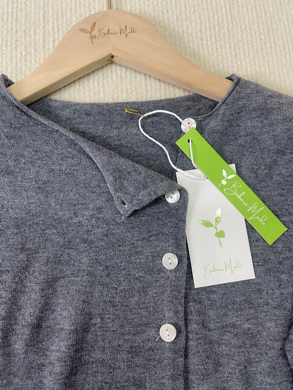 Eenvoudige effen longsleeve trui