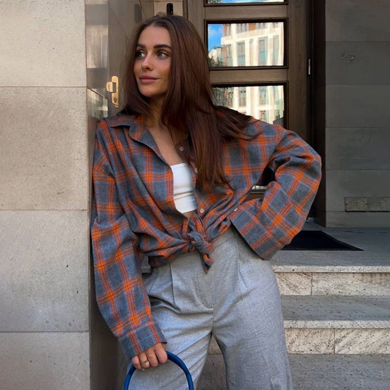 Jeanine | Oversized damesoverhemd met ruiten en knopen