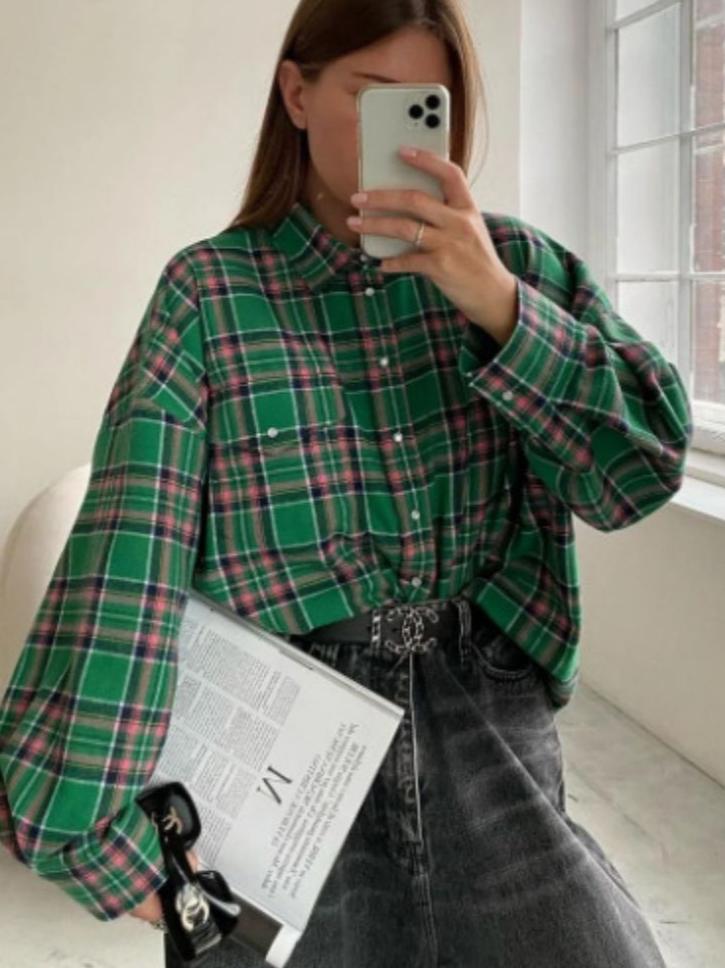 Jeanine | Oversized damesoverhemd met ruiten en knopen