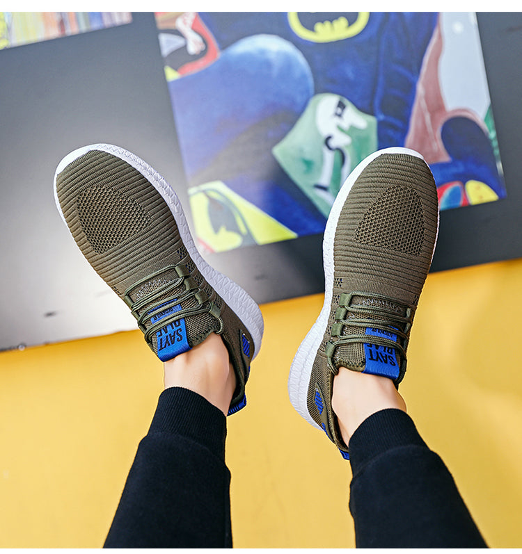 Lichte sportsneakers met ademend bovenwerk