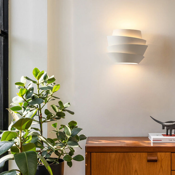 Scandinavische wandlamp met dubbele lichtpunten
