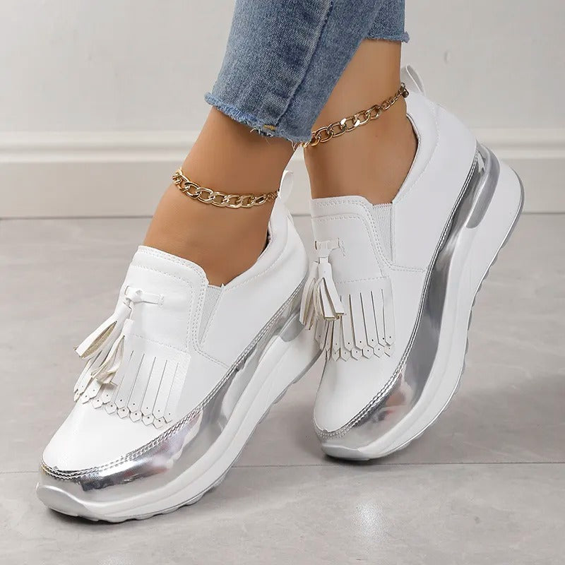 Damessneakers met flexibele zool in wit of zwart