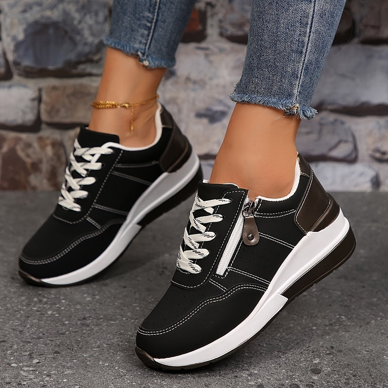 Lichte damessneakers met naadloze binnenkant
