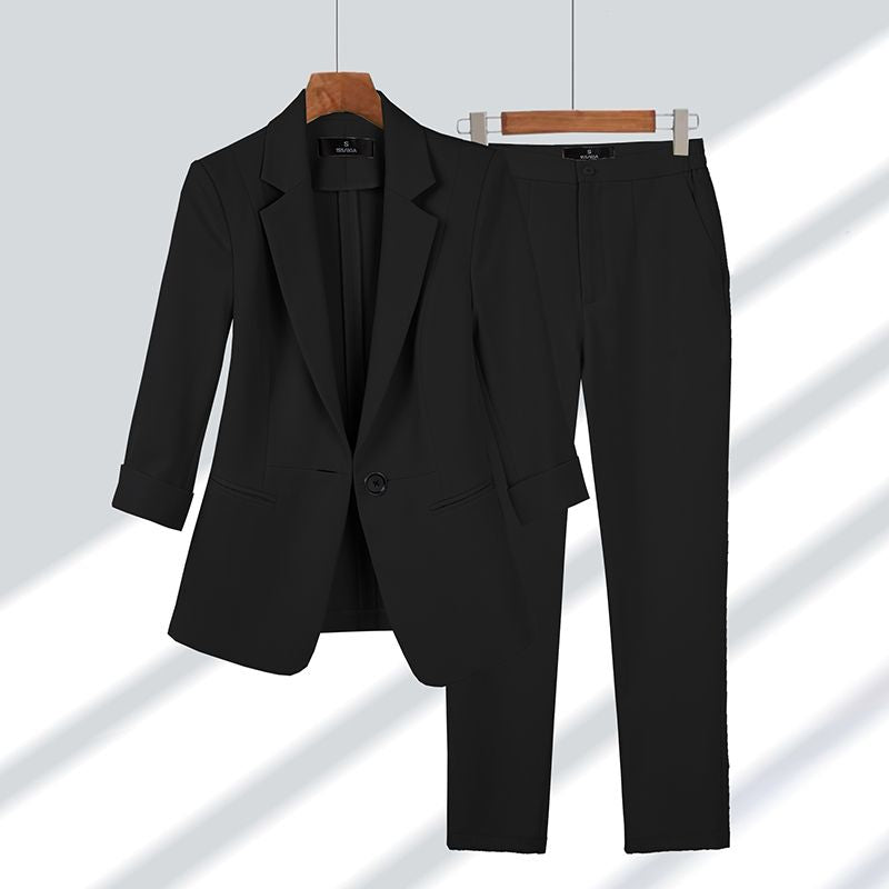 2-delig damespak met colbert en pantalon