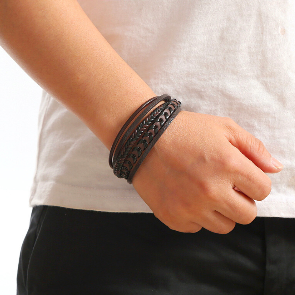Gelaagde gevlochten armband met magneetsluiting