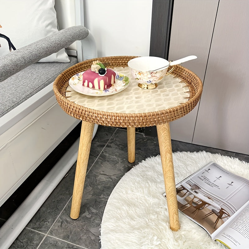 Scandinavische rotan bijzettafel