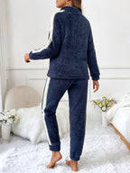 Zachte pluche lounge pyjama set met kleuraccenten