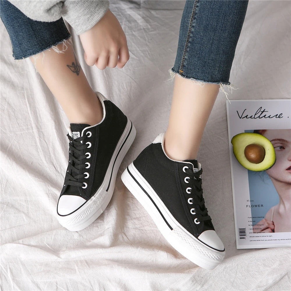 Dames canvas sneakers met plateauzool