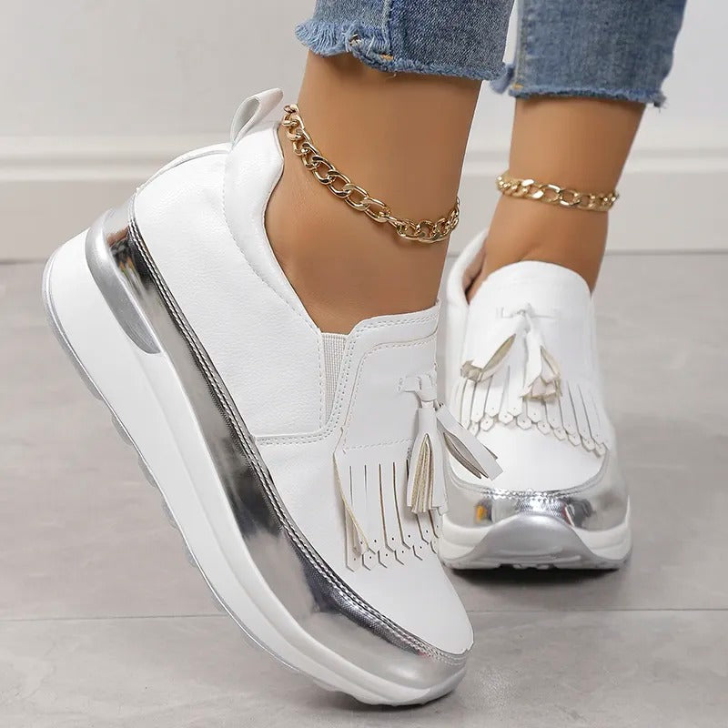 Damessneakers met flexibele zool in wit of zwart