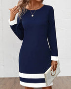 Donkerblauwe jurk met klassieke silhouette