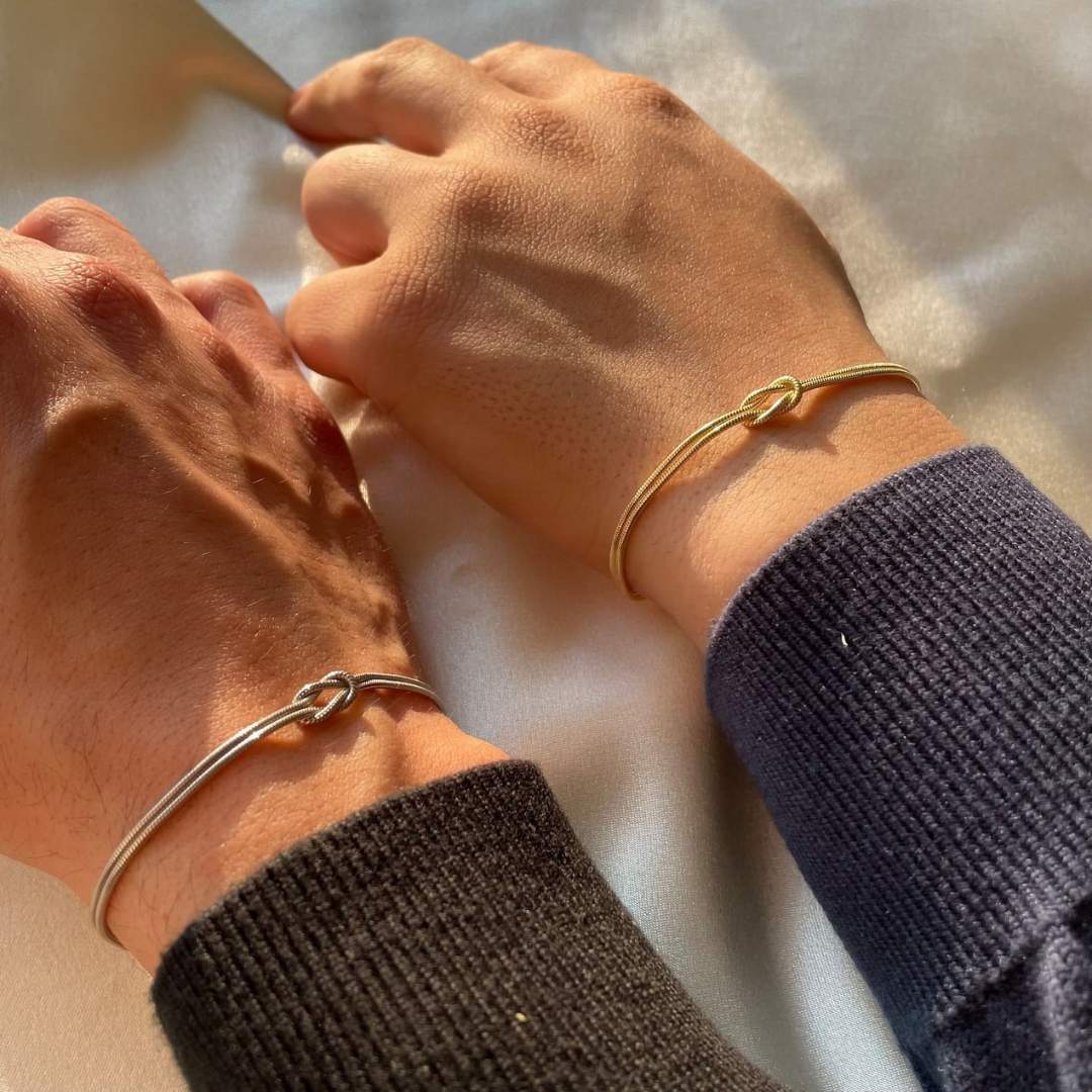 Minimalistische knoop armband