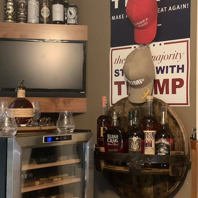Bourbon whiskey fassregal van eikenhout