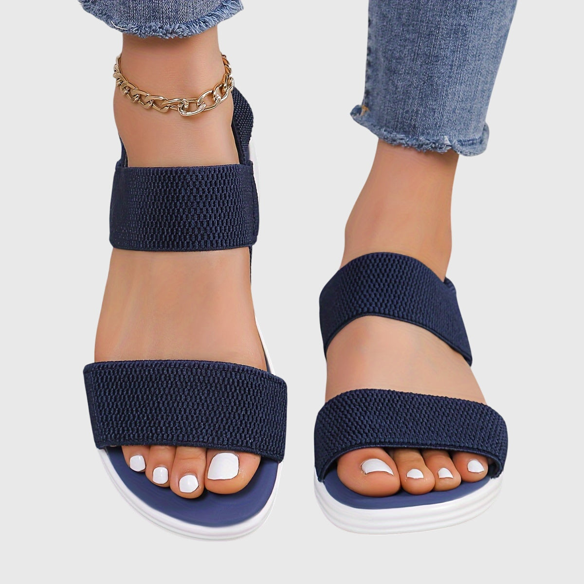 Lichte sandalen met verstelbare bandjes en dempend voetbed