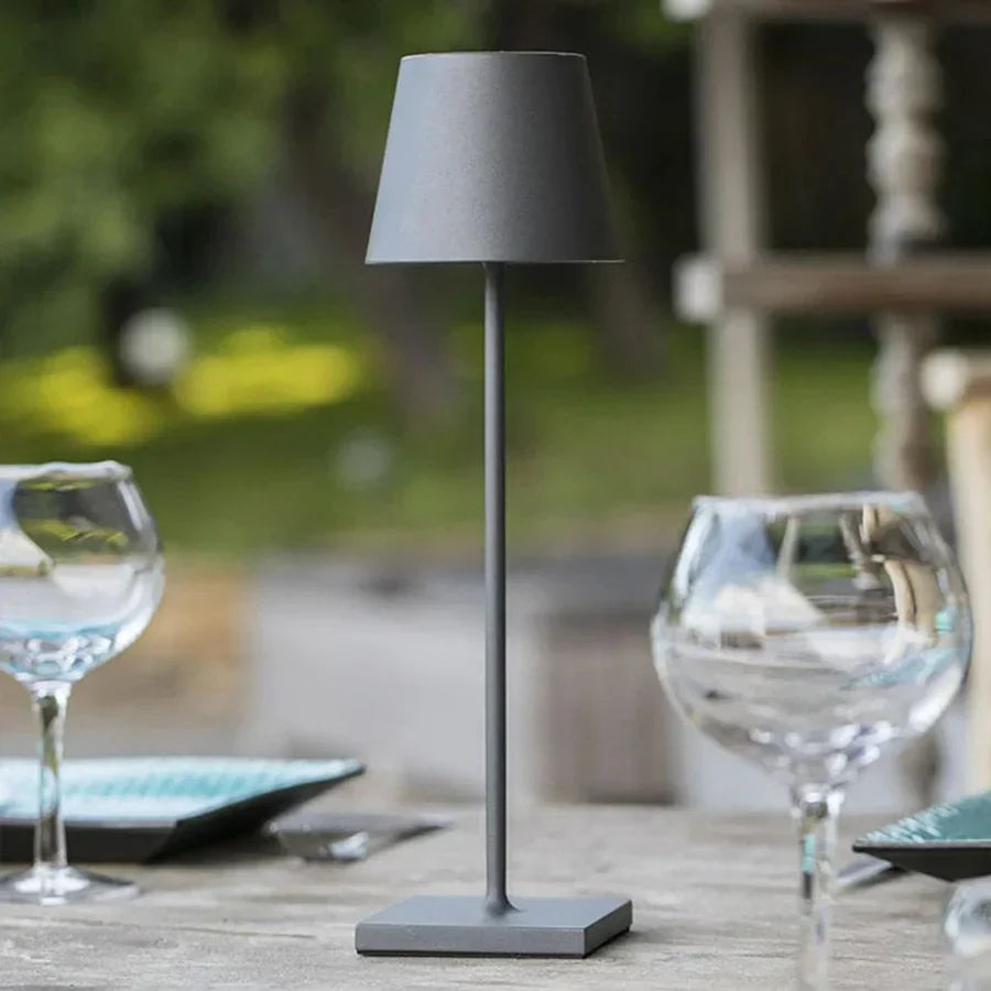 Dimbare lange tafellamp