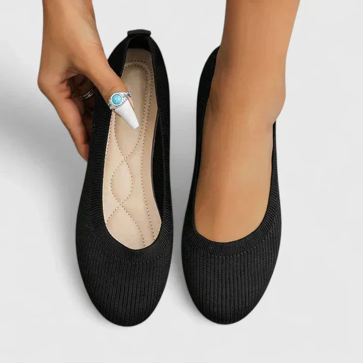 Instapschoenen met elastische zijpanelen en kunststof antislipzool