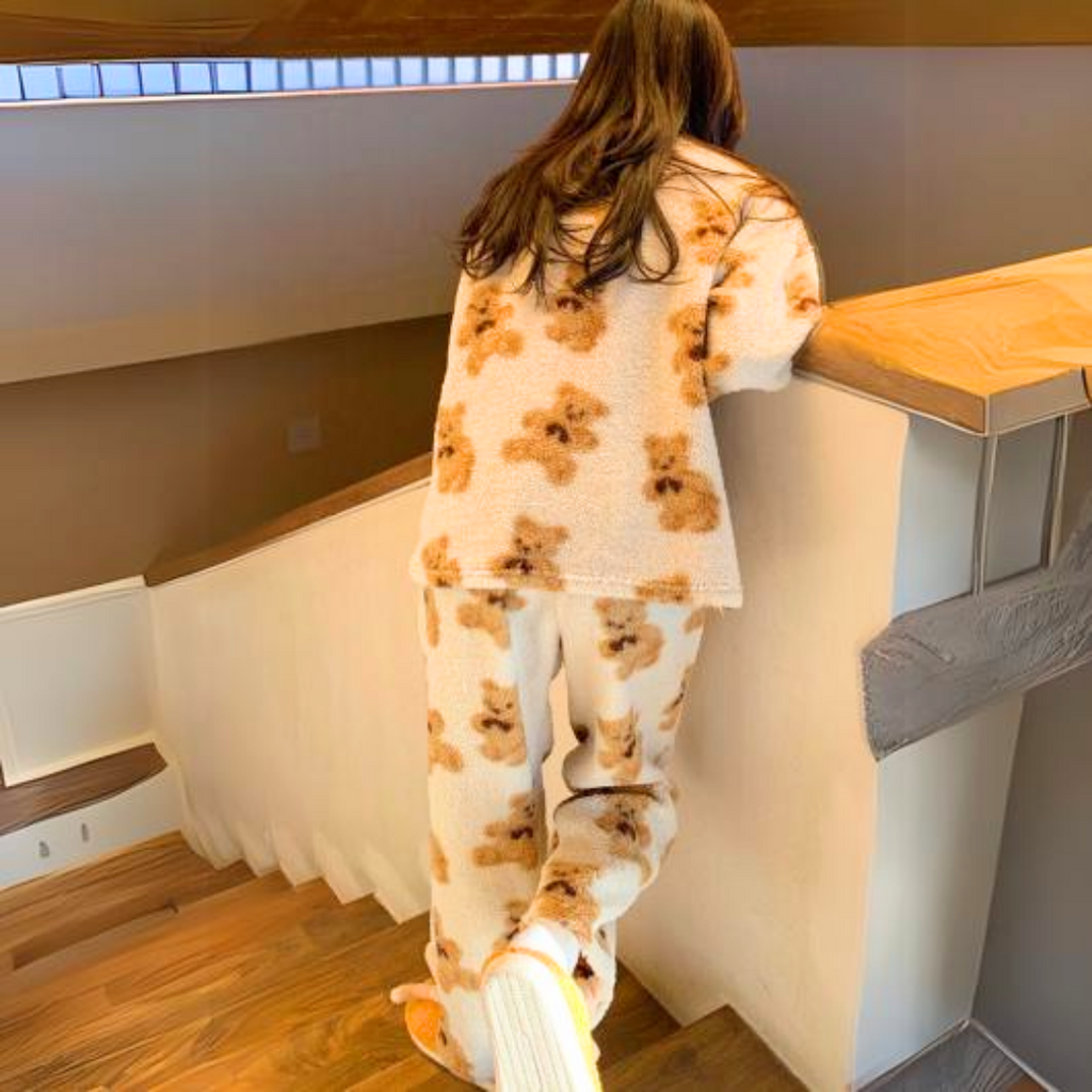 Fluweelzachte pyjamaset met berenprint