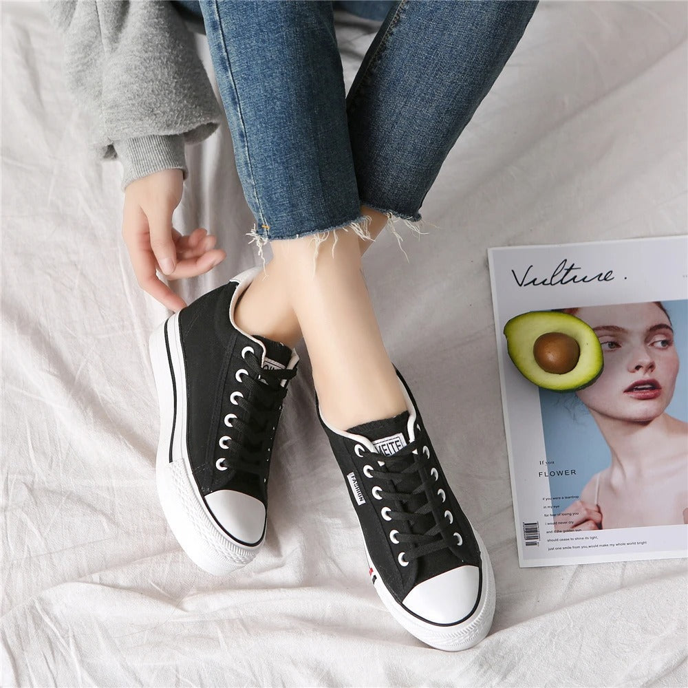 Dames canvas sneakers met plateauzool
