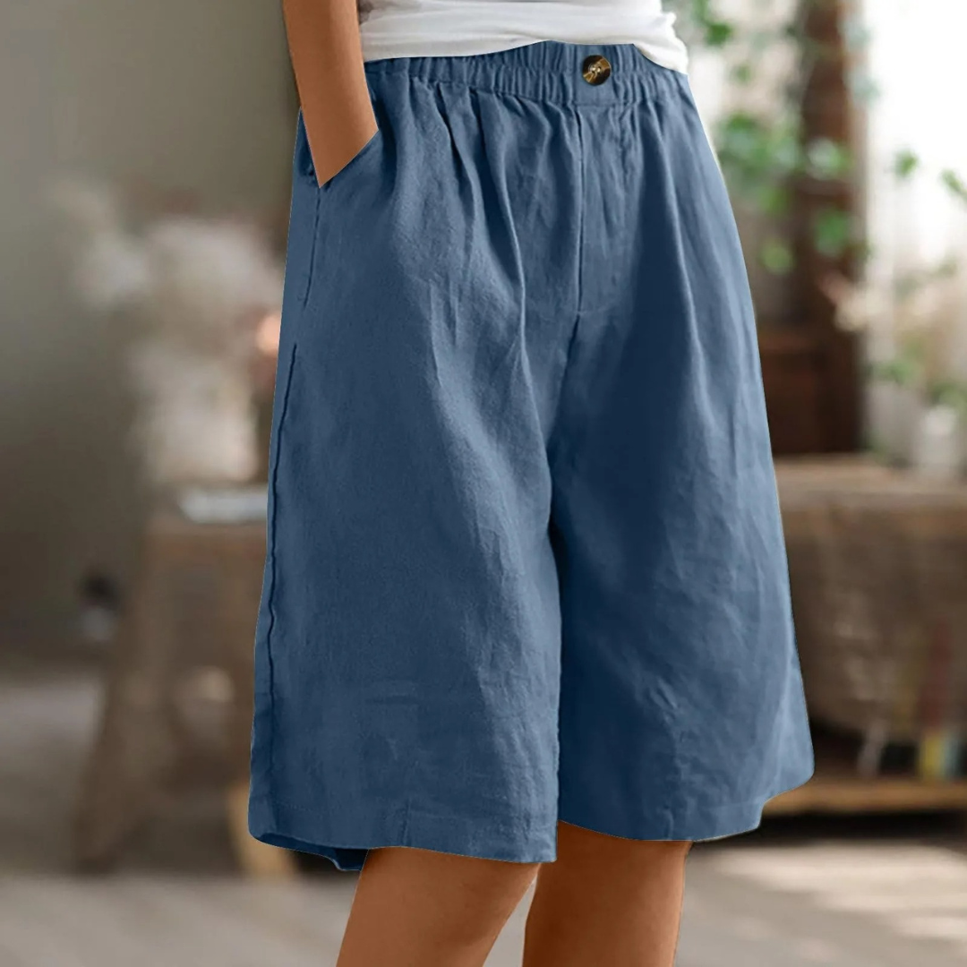 Akua | Damesshort met wijde pijpen, zakken en elastische taille
