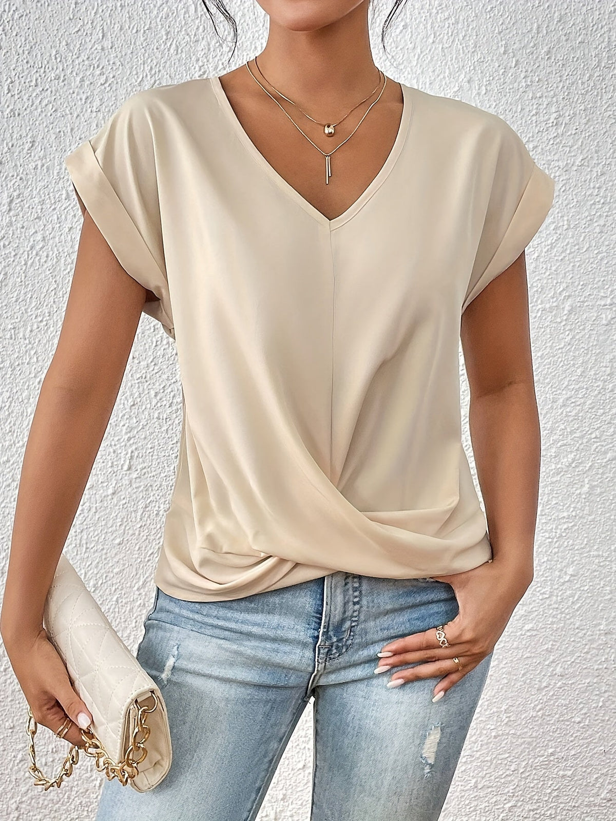 T-shirt met hartvormige hals en korte mouwen