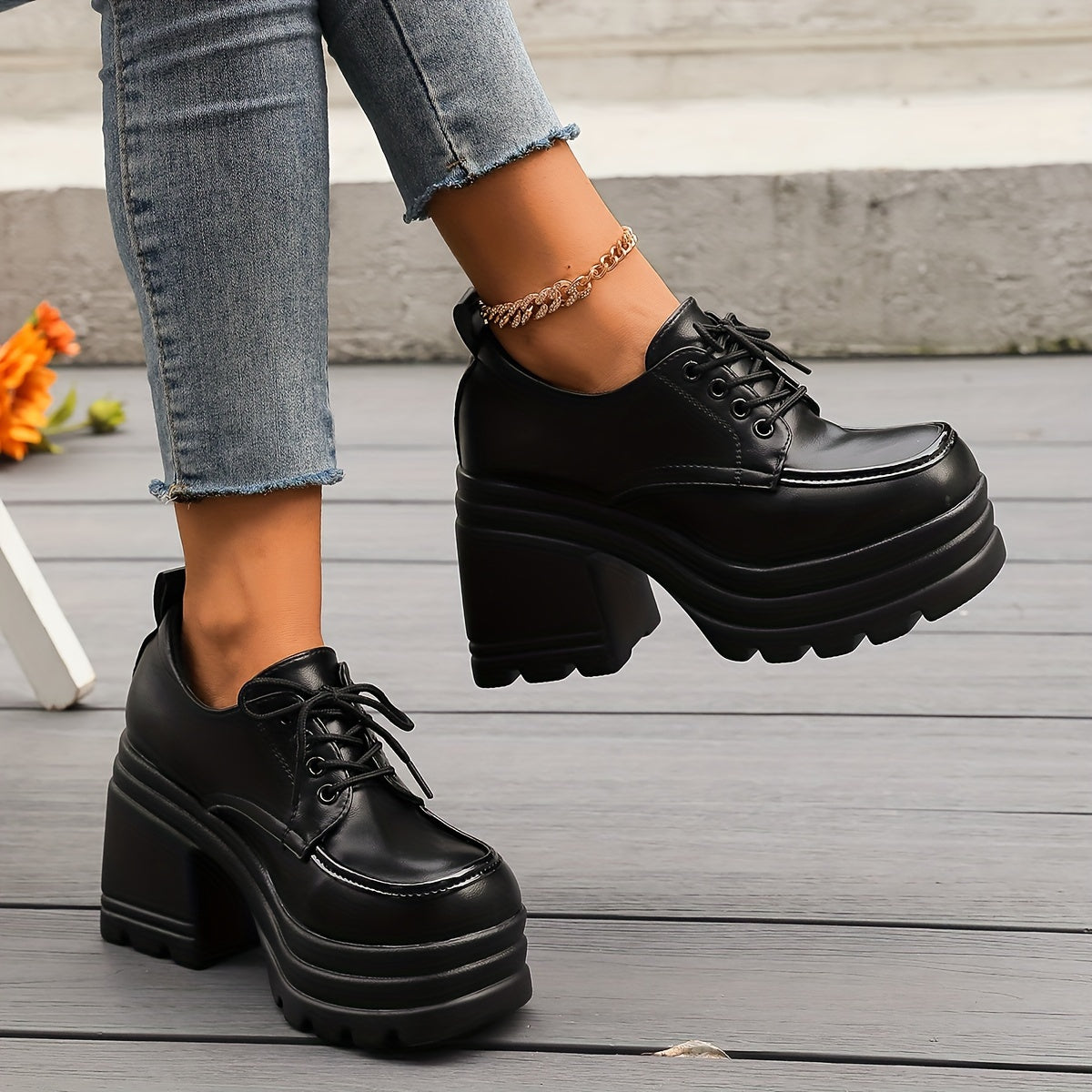 Damesplatformschoenen met veters en rubberen zool