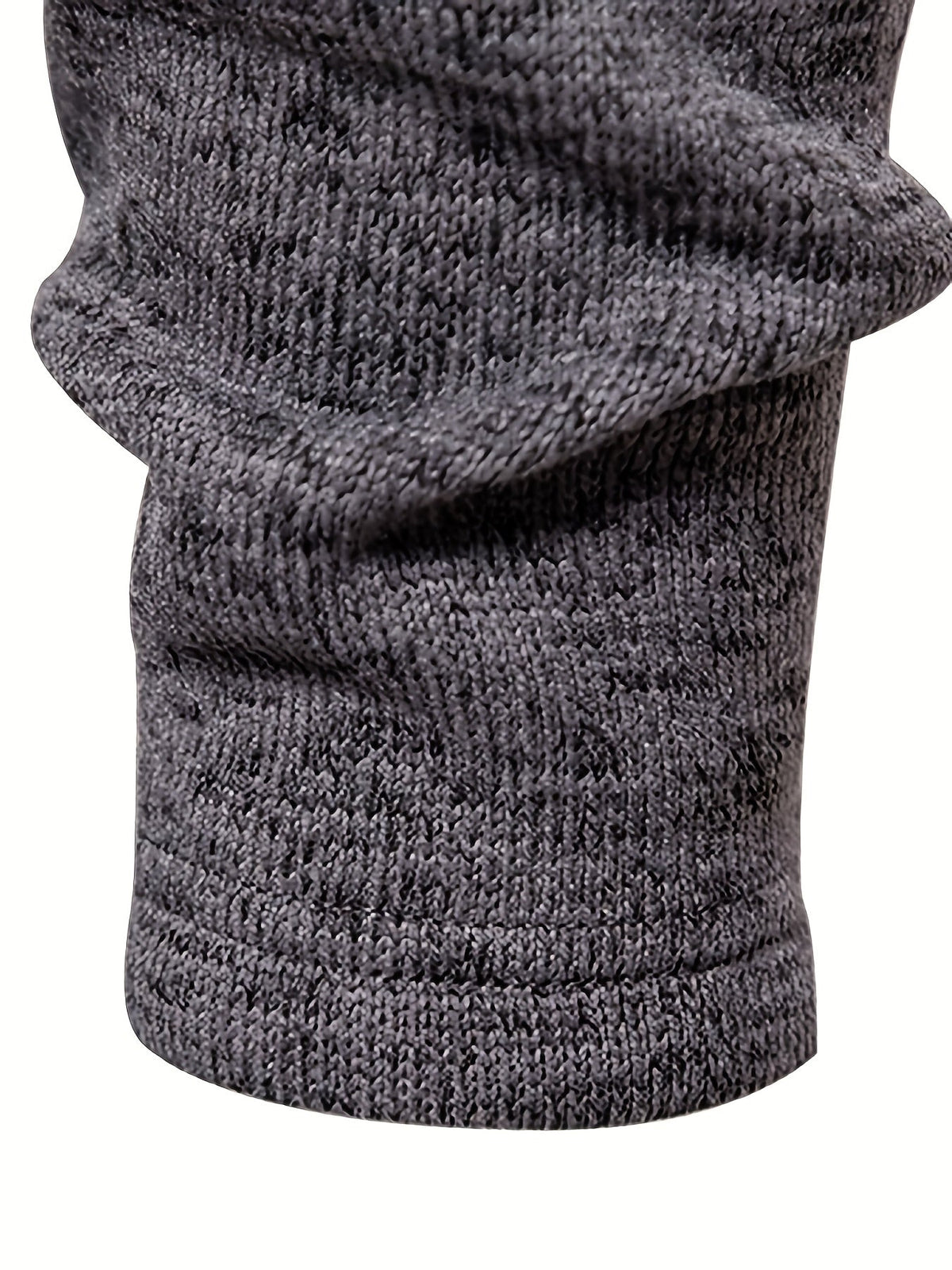 Roger | Herentrui met watervalkraag en knoopdetails